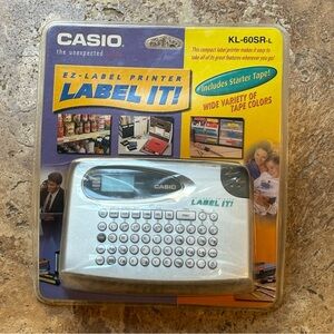 NWT~CASIO EZ-Label Printer KL-60SR-L Includes Starter Tape